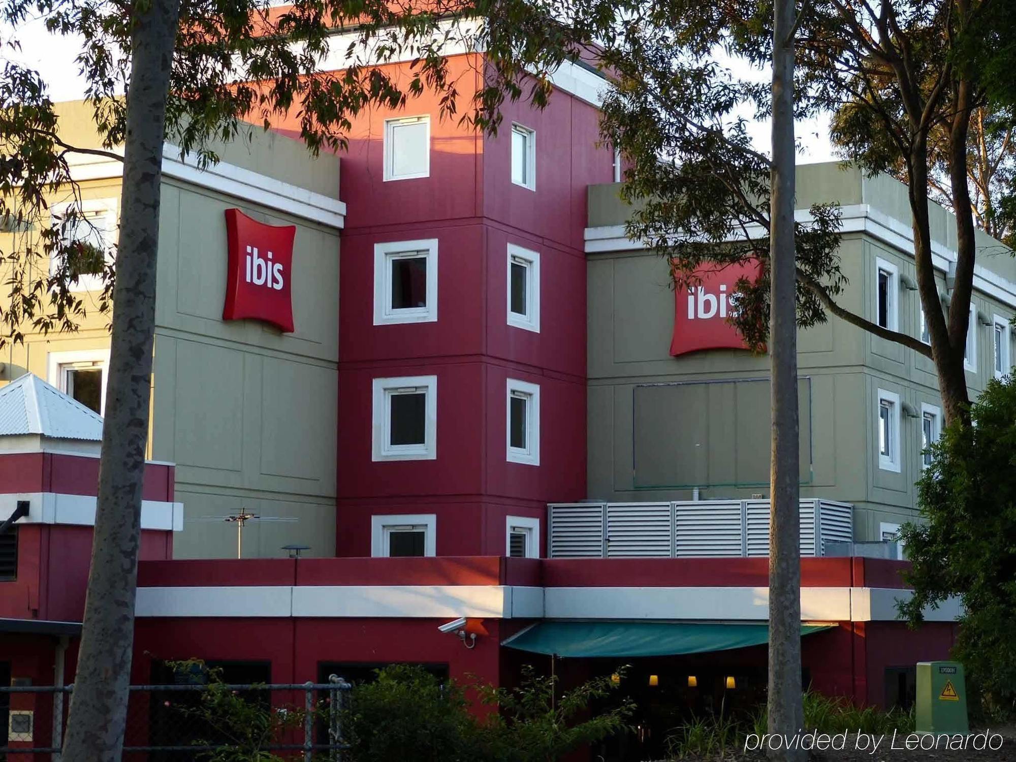 Ibis Thornleigh Hotel Exterior photo